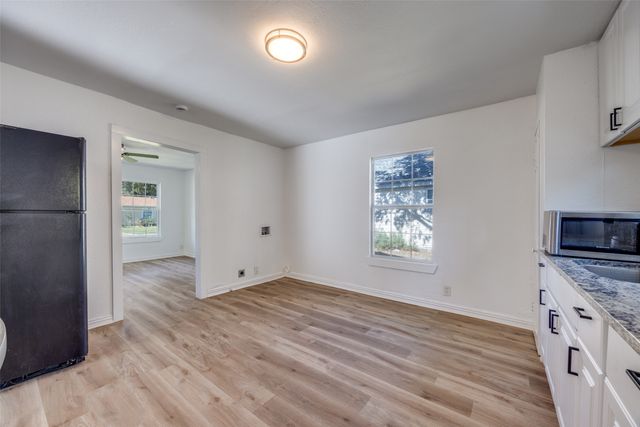 1209 S Maxey, Sherman, TX 75090