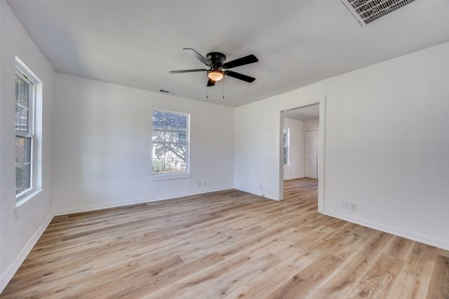 1209 S Maxey, Sherman, TX 75090