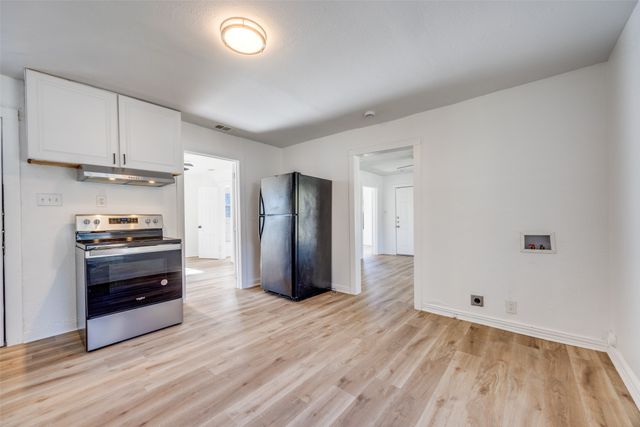 1209 S Maxey, Sherman, TX 75090