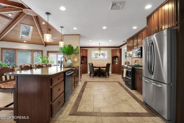 29 White Oak Drive, Colts Neck, NJ 07722