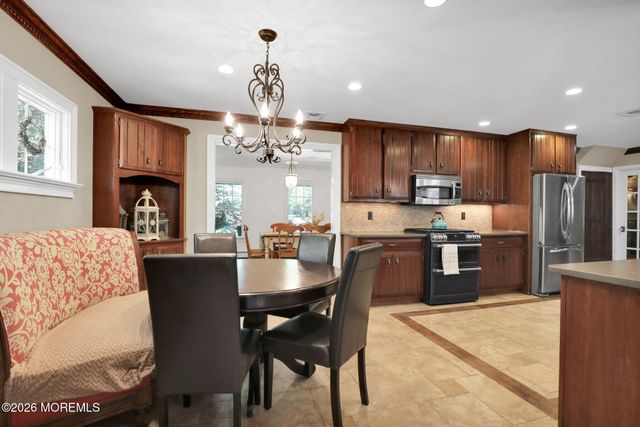 29 White Oak Drive, Colts Neck, NJ 07722