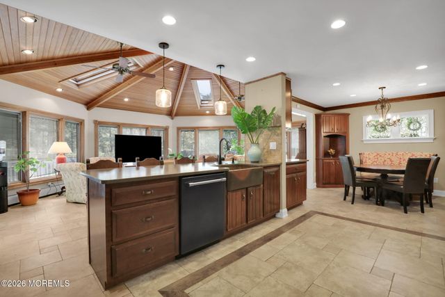 29 White Oak Drive, Colts Neck, NJ 07722