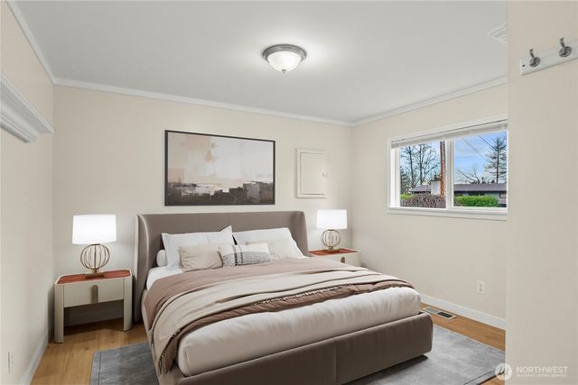 29733 4th Ave S, Federal Way, WA 98003