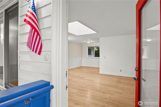 29733 4th Ave S, Federal Way, WA 98003