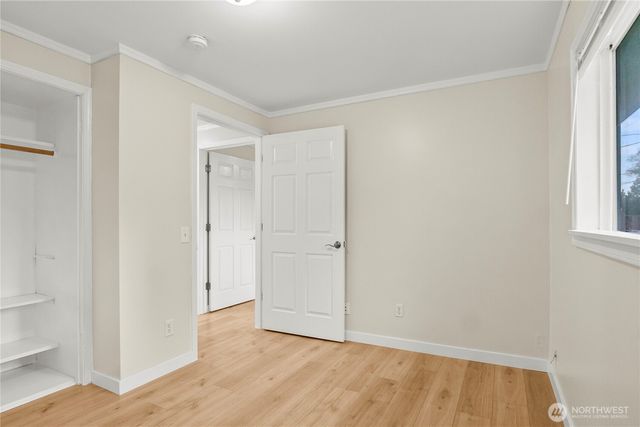 29733 4th Ave S, Federal Way, WA 98003