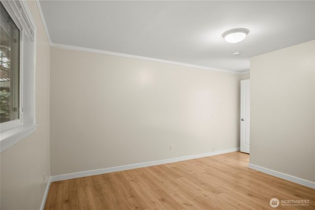 29733 4th Ave S, Federal Way, WA 98003