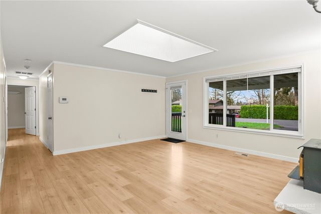 29733 4th Ave S, Federal Way, WA 98003