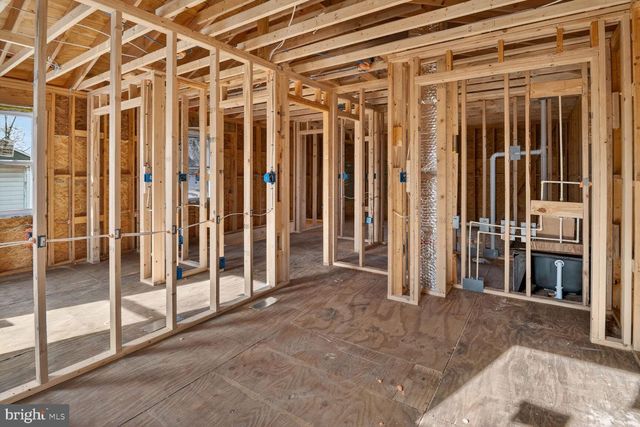 5 OAKDALE ST, Aberdeen, MD 21001