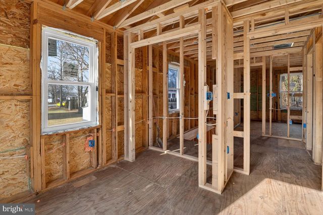 5 OAKDALE ST, Aberdeen, MD 21001