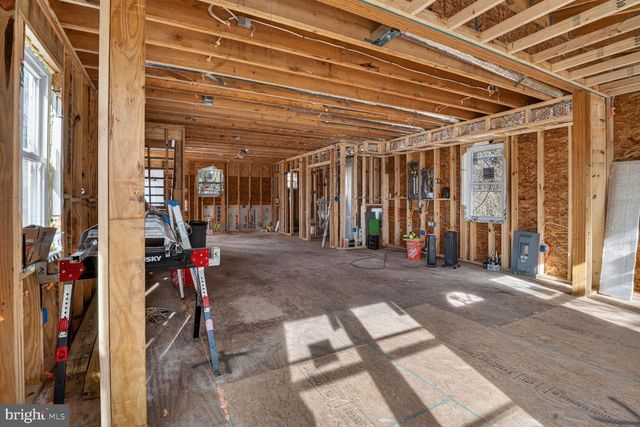 5 OAKDALE ST, Aberdeen, MD 21001