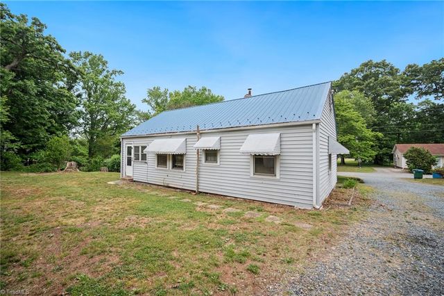 129 W Finch Avenue, Denton, NC 27239
