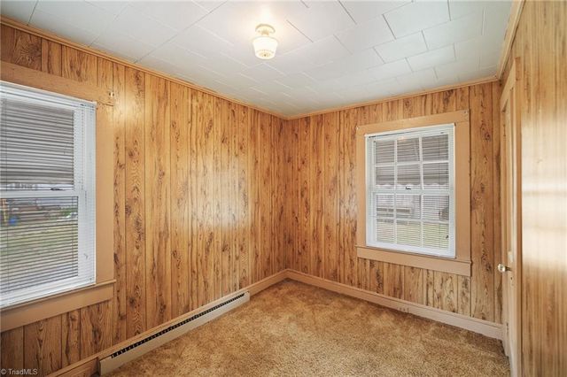 129 W Finch Avenue, Denton, NC 27239