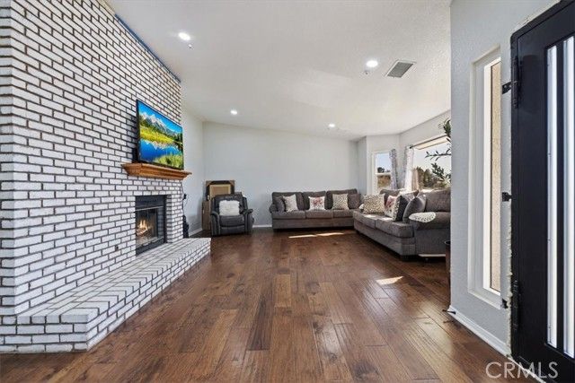 923 Devore Road, San Bernardino, CA 92407