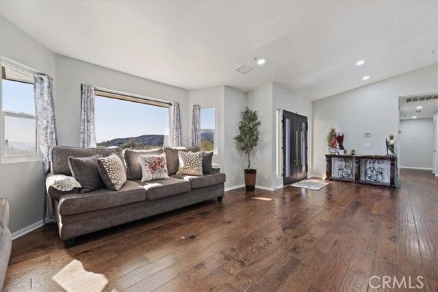 923 Devore Road, San Bernardino, CA 92407