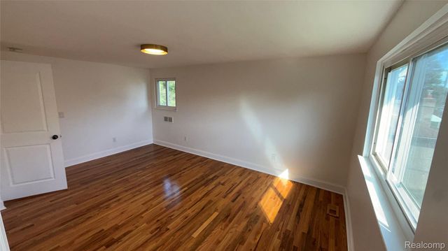 17365 Hilton Street, Southfield, MI 48075