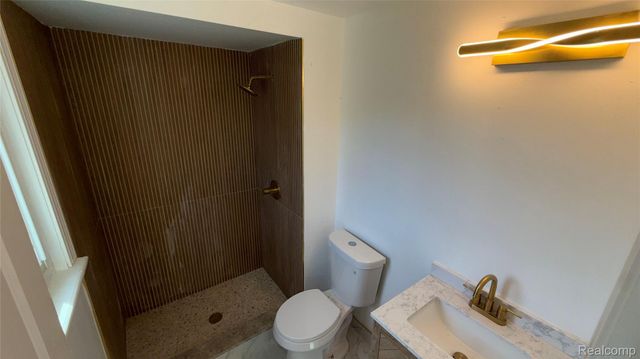 17365 Hilton Street, Southfield, MI 48075