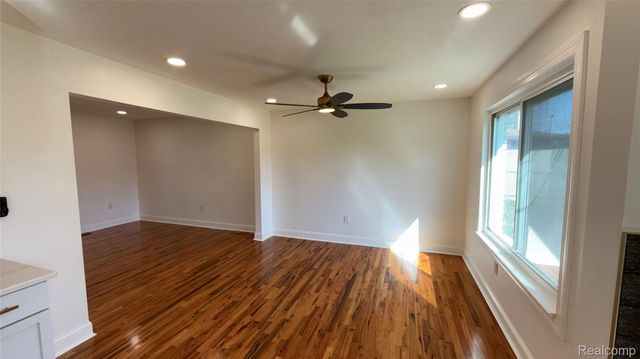17365 Hilton Street, Southfield, MI 48075