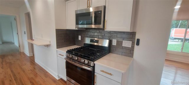 17365 Hilton Street, Southfield, MI 48075