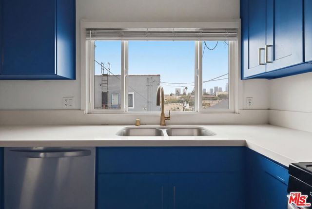 201 S Park View Street, Los Angeles, CA 90057