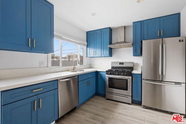 201 S Park View Street, Los Angeles, CA 90057