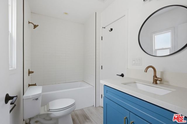 201 S Park View Street, Los Angeles, CA 90057