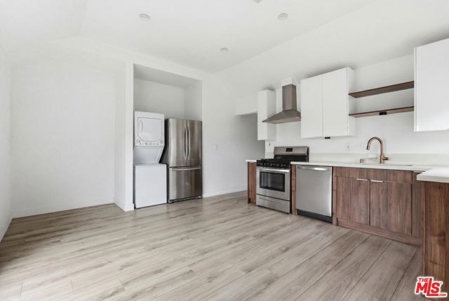 201 S Park View Street, Los Angeles, CA 90057
