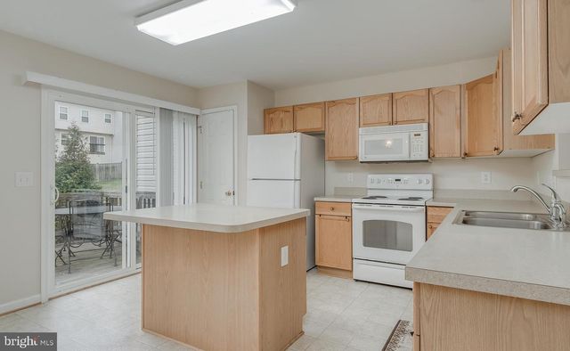 105 RAPHAEL CT, Martinsburg, WV 25403