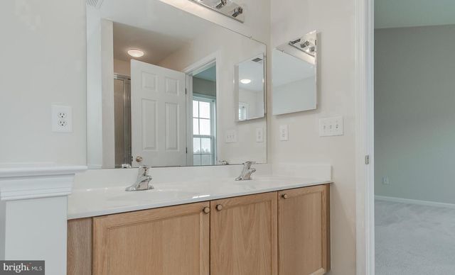 105 RAPHAEL CT, Martinsburg, WV 25403