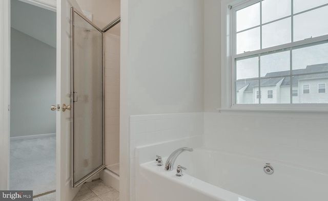 105 RAPHAEL CT, Martinsburg, WV 25403