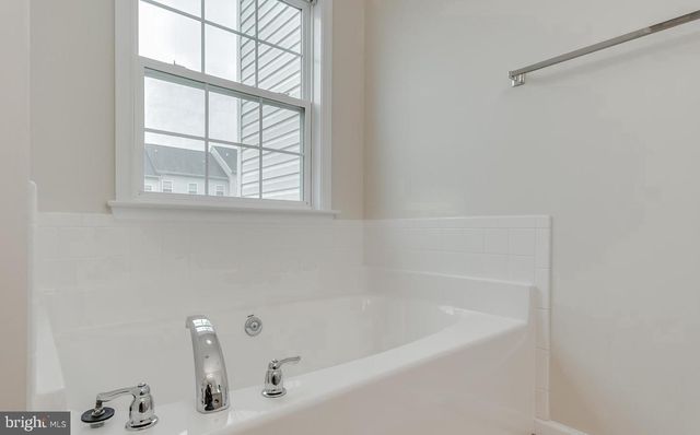 105 RAPHAEL CT, Martinsburg, WV 25403