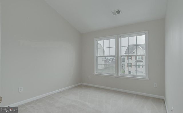 105 RAPHAEL CT, Martinsburg, WV 25403