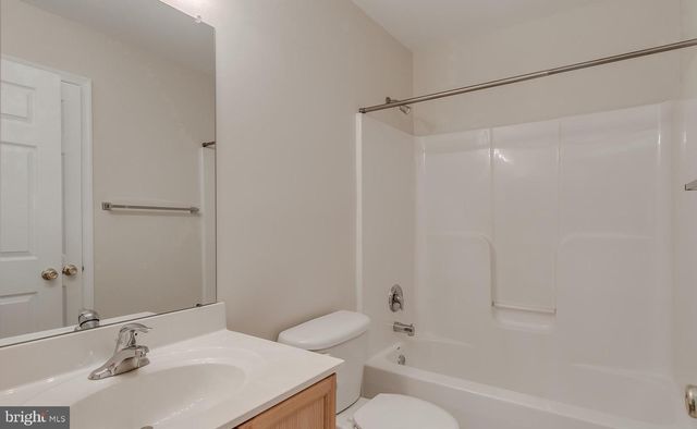 105 RAPHAEL CT, Martinsburg, WV 25403