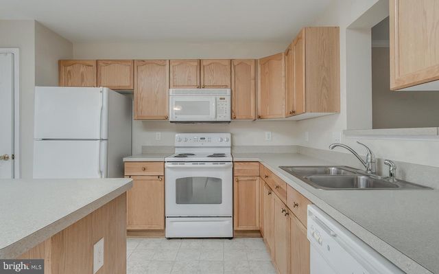 105 RAPHAEL CT, Martinsburg, WV 25403