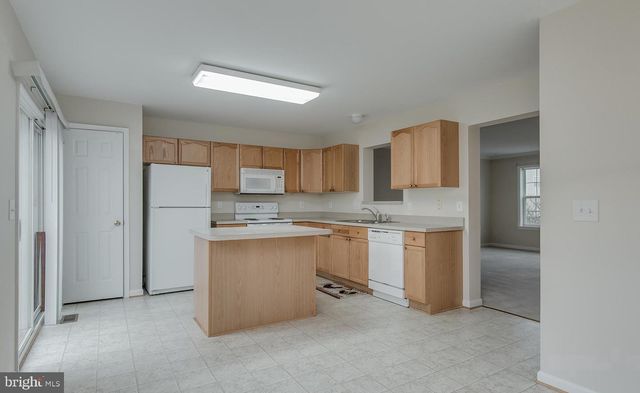 105 RAPHAEL CT, Martinsburg, WV 25403