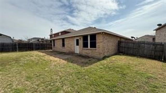 603 Ambarella Street, Arlington, TX 76002