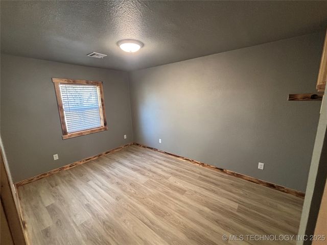 520 SW 2nd Street, Adair, OK 74330