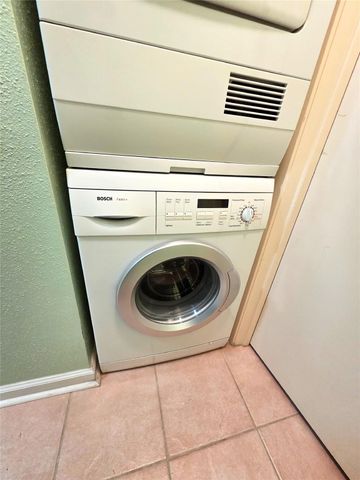 8100 Cambridge Street 9, Houston, TX 77054