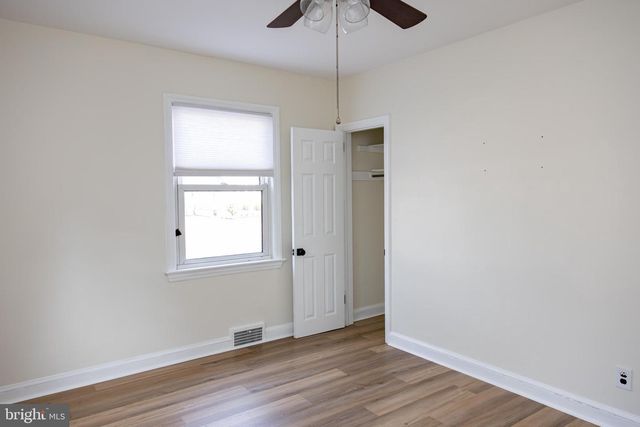 130 7TH AVE, Mount Ephraim, NJ 08059