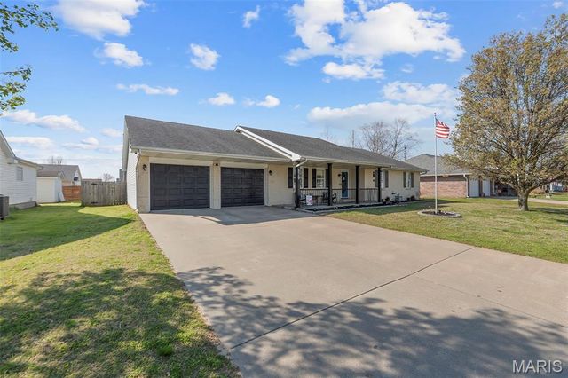 829 Plantation Boulevard, Sikeston, MO 63801