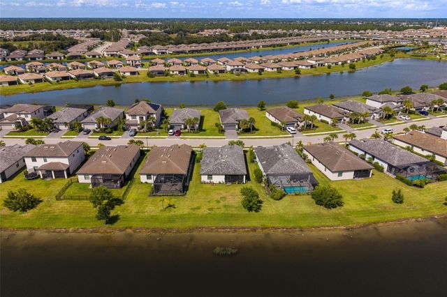 13845 PINE LODGE LANE, Fort Myers, FL 33913