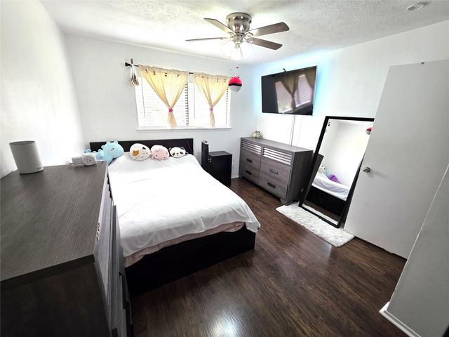 8827 Woodleigh Drive, Houston, TX 77083