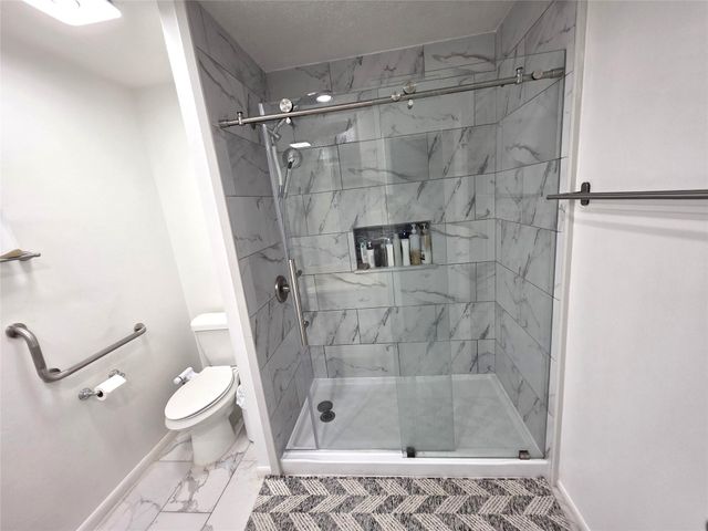 8827 Woodleigh Drive, Houston, TX 77083