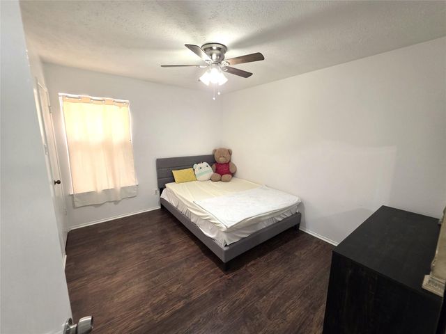 8827 Woodleigh Drive, Houston, TX 77083