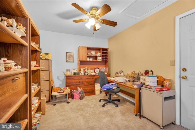 17 DUNSTABLE RD, Southampton, NJ 08088