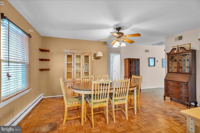 17 DUNSTABLE RD, Southampton, NJ 08088