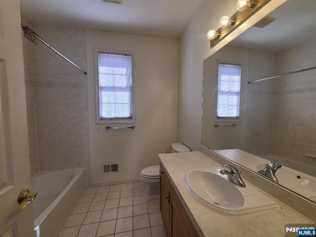 45 Birch Street 207, Ridgefield Park, NJ 07660