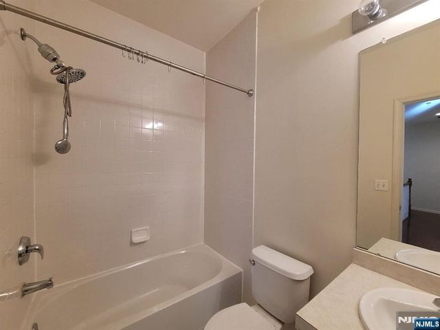 45 Birch Street 207, Ridgefield Park, NJ 07660