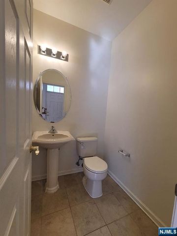 45 Birch Street 207, Ridgefield Park, NJ 07660