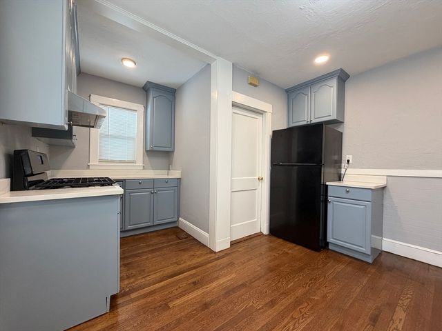 60 Ellerton Rd 60, Quincy, MA 02169