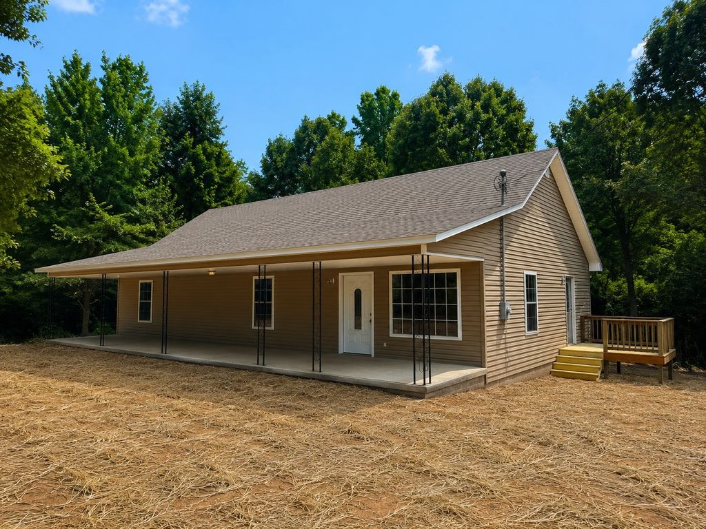 228 Henryville Rd, Ethridge, TN 38456